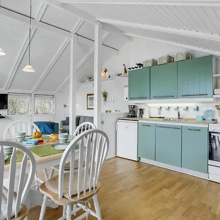 Lovely In With Kitchen