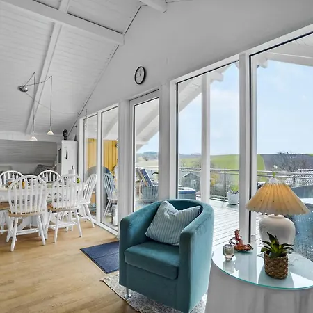 Lovely In With Kitchen *