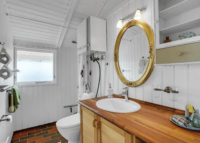Feriehus Lovely In With Kitchen *