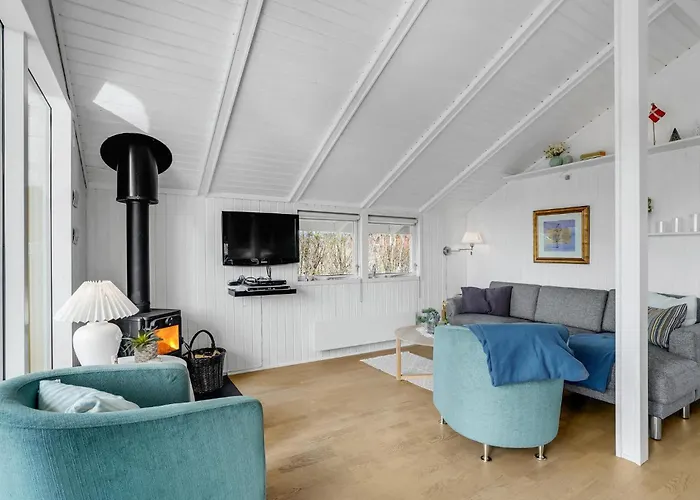 Feriehus Lovely In With Kitchen